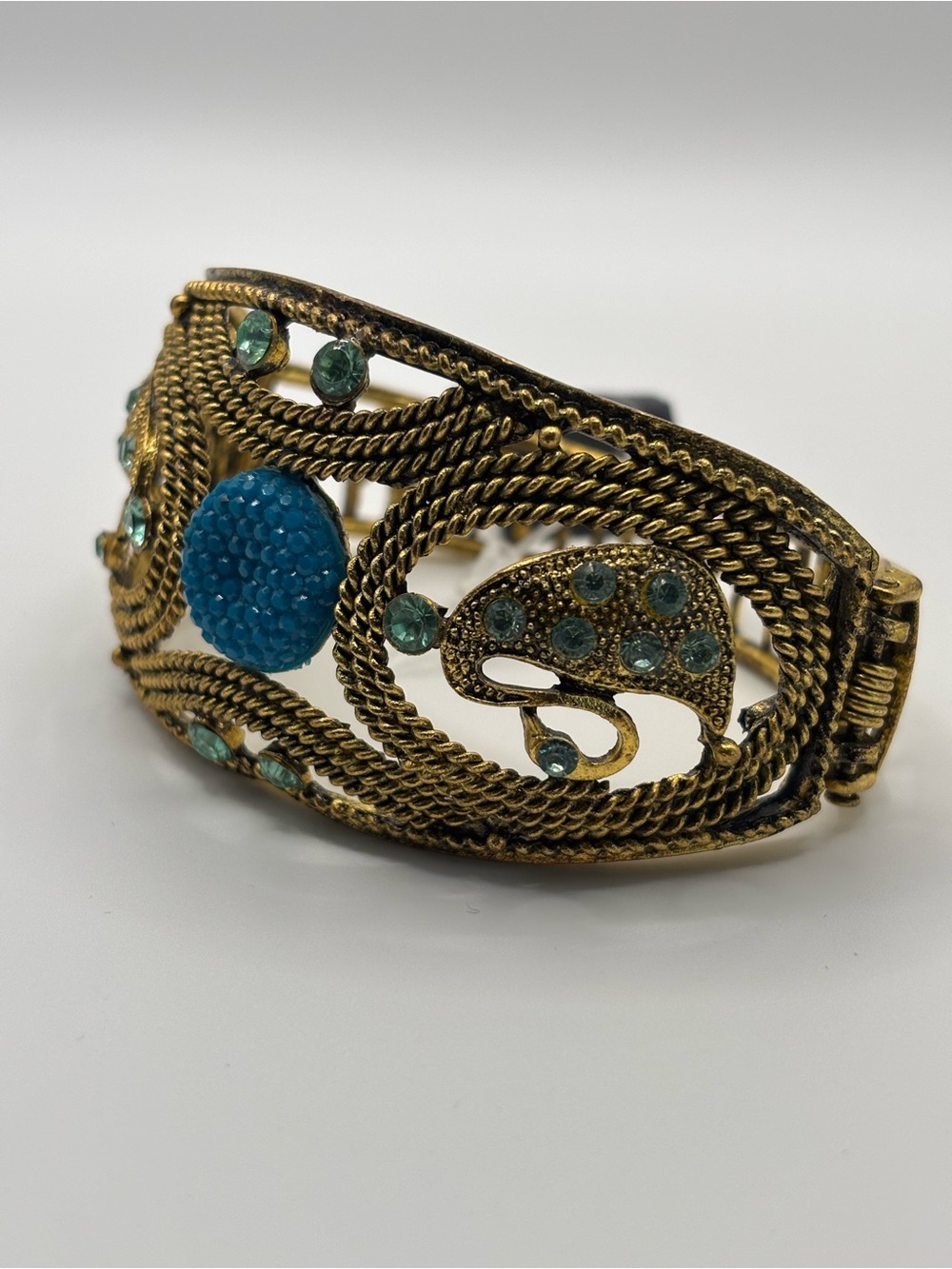 Chuns Gold-Tone Bracelet with Turquoise and Aqua Accents